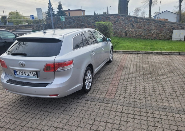 Toyota Avensis cena 23900 przebieg: 233188, rok produkcji 2010 z Kruszwica małe 92